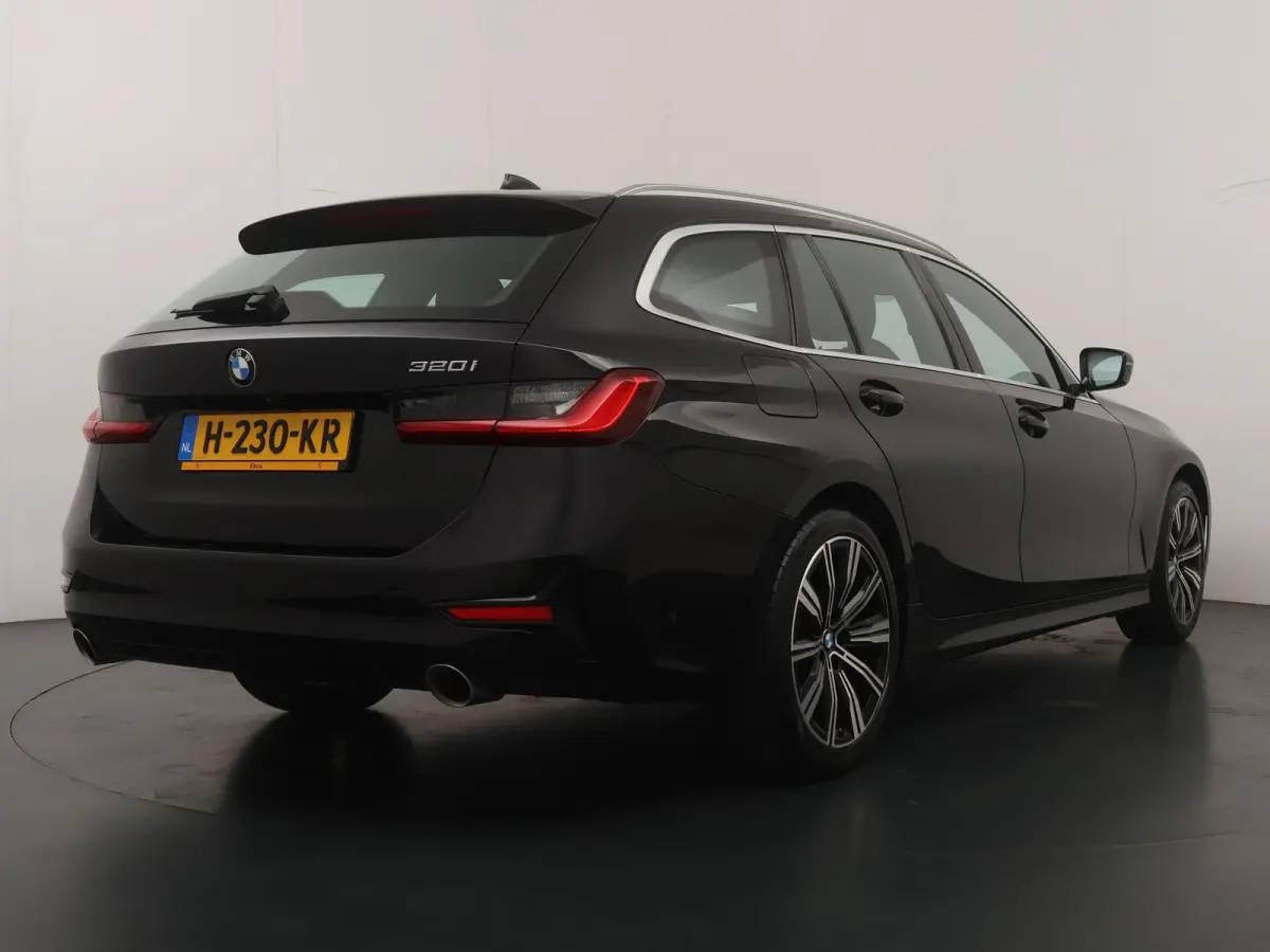 320i High Executive Edition | Sport Line | Parking Pack | Trekhaak |