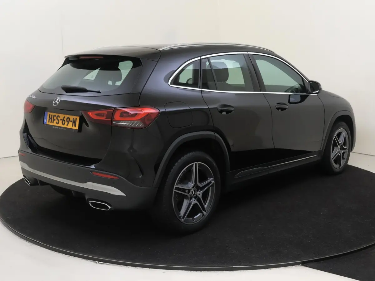250 e AMG Line Sfeerverlichting / Parkeercamera /
