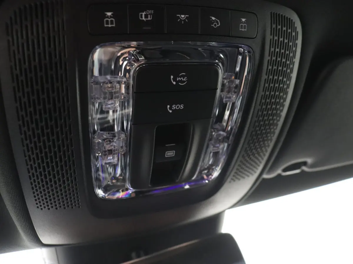 180 Business Solution AMG /Panoramadak /19 Inch /Nightpakket /CarPlay