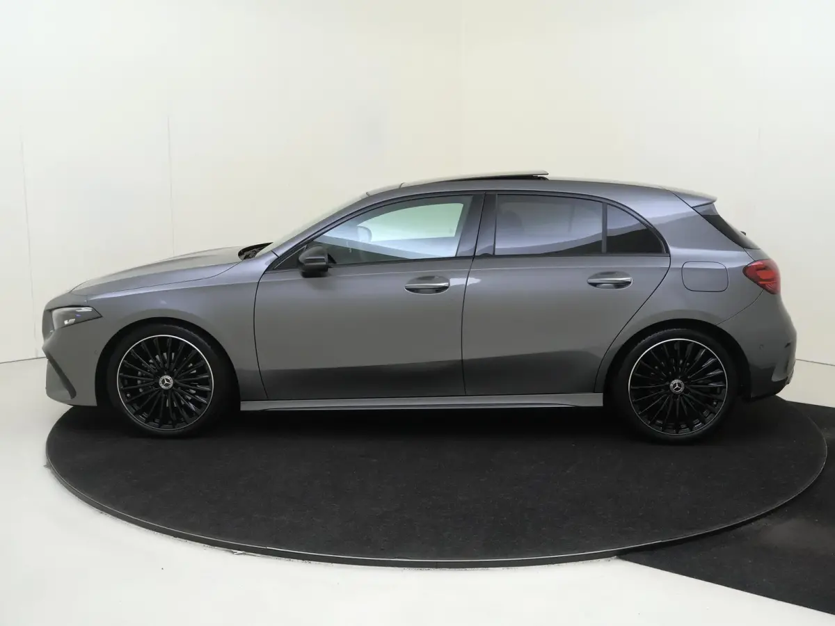 180 Business Solution AMG /Panoramadak /19 Inch /Nightpakket /CarPlay