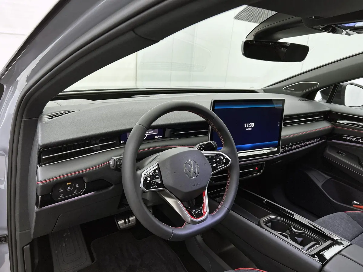 GTX Limited Edition 86 kWh 340 PK 4Motion | Apple Carplay | 360 Camera | Head-up display | Stoelverwarming | Navigatie | Achterklep elektrisch | IQ Lights | Memory stoelen | Android Auto | D