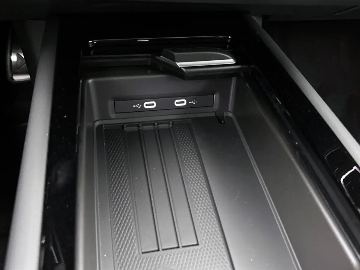 GTX Limited Edition 86 kWh 340 PK 4Motion | Apple Carplay | 360 Camera | Head-up display | Stoelverwarming | Navigatie | Achterklep elektrisch | IQ Lights | Memory stoelen | Android Auto | D