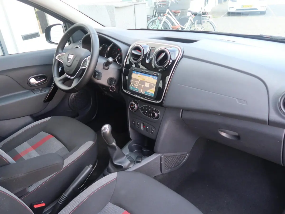0.9 TCe Tech Road NAVIGATIE|CAMERA|CARPLAY|CRUISECONTROL|CLIMA|BLUETOOTH|AIRCO