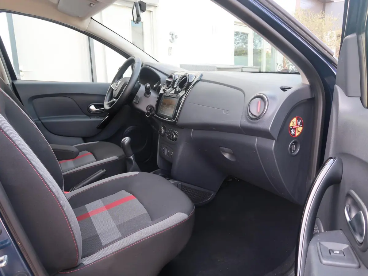 0.9 TCe Tech Road NAVIGATIE|CAMERA|CARPLAY|CRUISECONTROL|CLIMA|BLUETOOTH|AIRCO