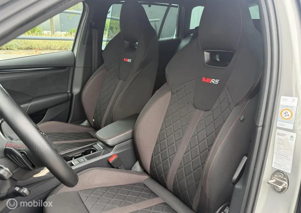 1.4 TSI RS iV PHEV Business