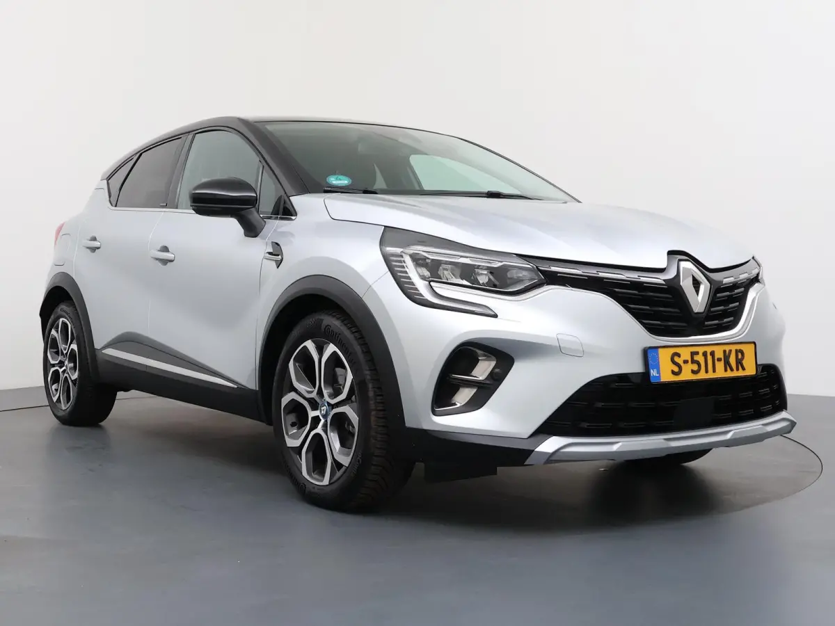 E-Tech Plug-in Hybrid 160 Intens | Parkeercamera | Navigatie |