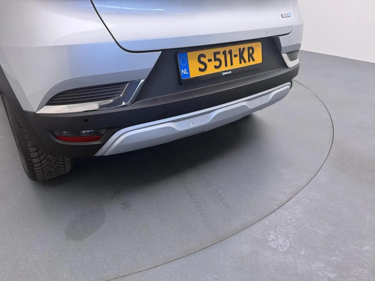 E-Tech Plug-in Hybrid 160 Intens | Parkeercamera | Navigatie |