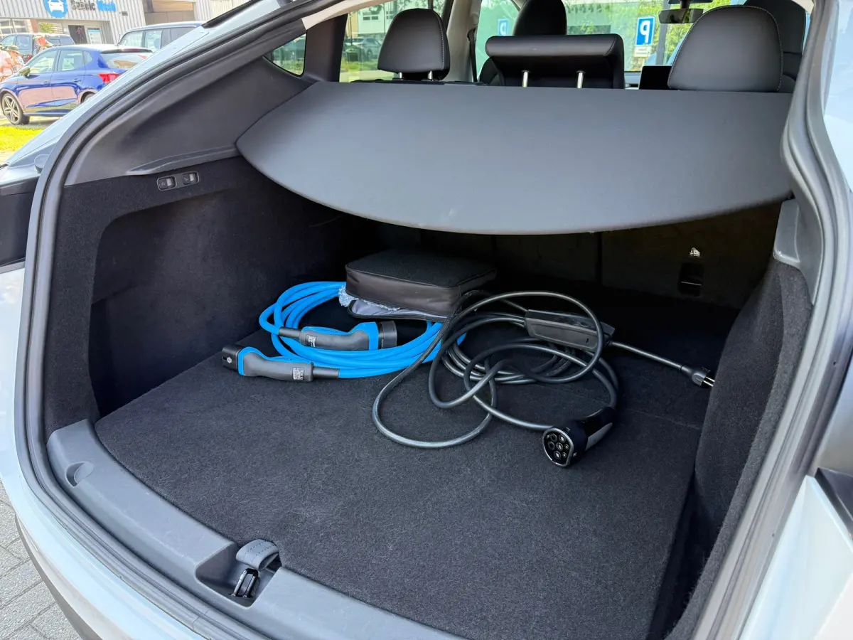 Long Range AWD 75 kWh - Automaat - Panoramadak - Navi - Parkeerhulp