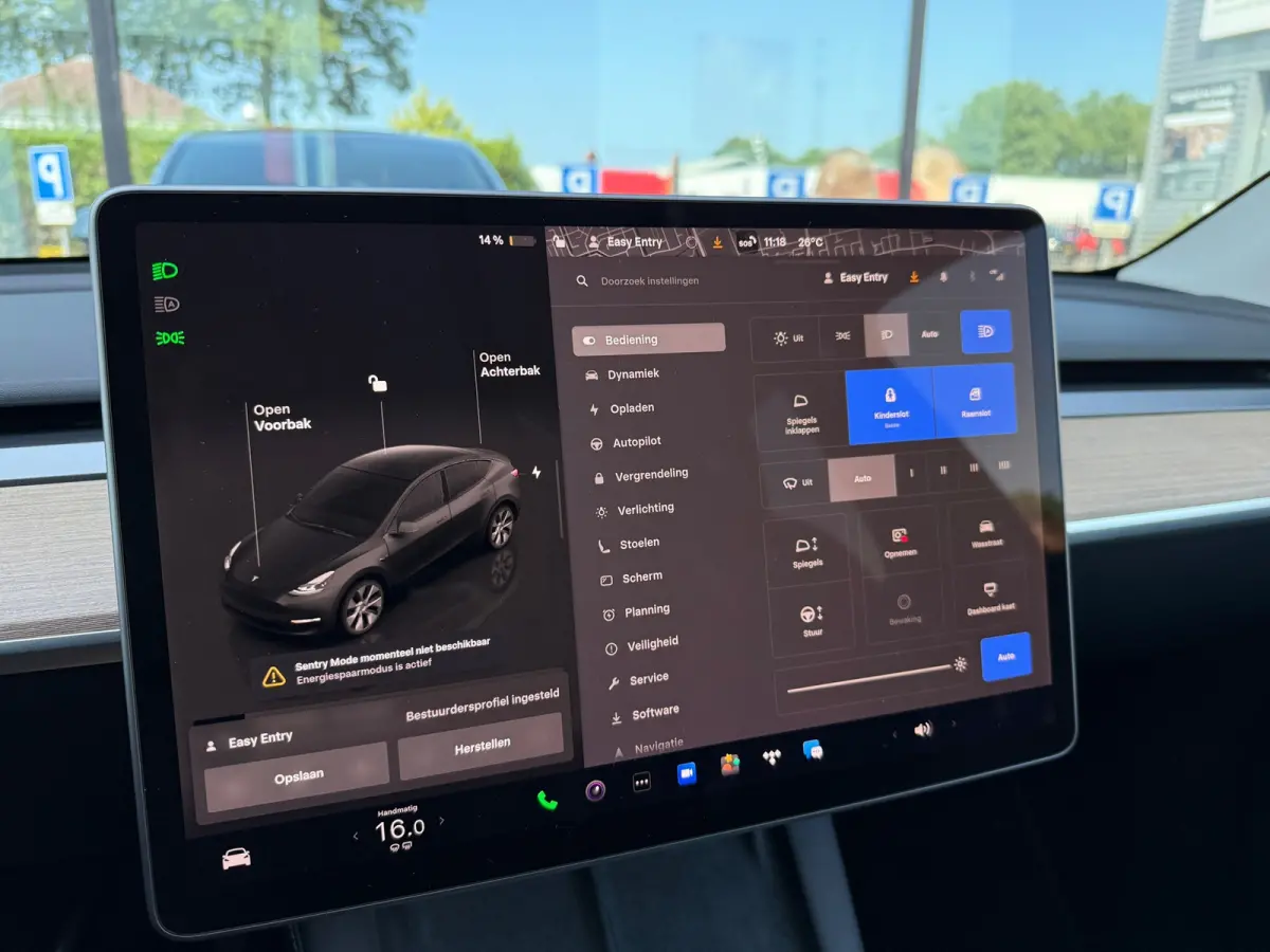 Long Range AWD 75 kWh - Automaat - Panoramadak - Navi - Parkeerhulp