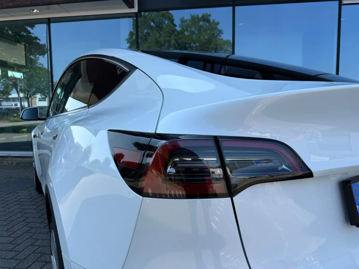 Long Range AWD 75 kWh - Automaat - Panoramadak - Navi - Parkeerhulp