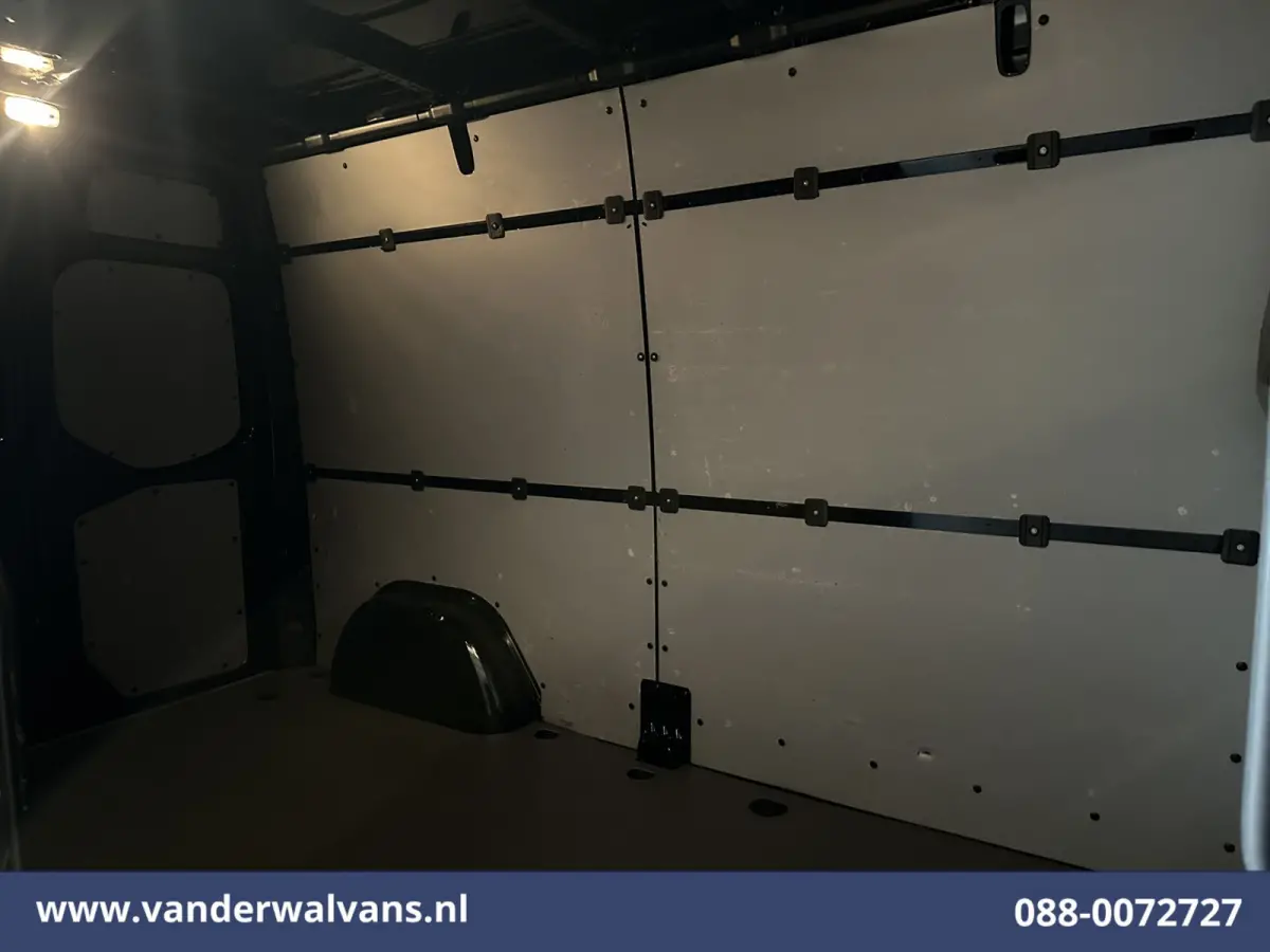 314 CDI 143pk L2H2 Euro6 Airco | Navigatie | Trekhaak | Camera | Apple Carplay Android Auto, Trap, Leder, Bijrijdersbank