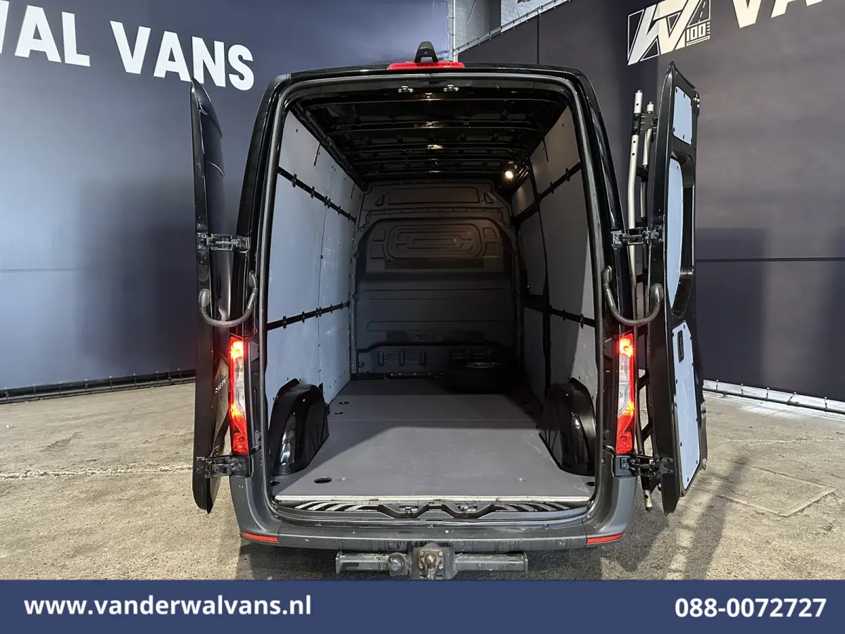 314 CDI 143pk L2H2 Euro6 Airco | Navigatie | Trekhaak | Camera | Apple Carplay Android Auto, Trap, Leder, Bijrijdersbank