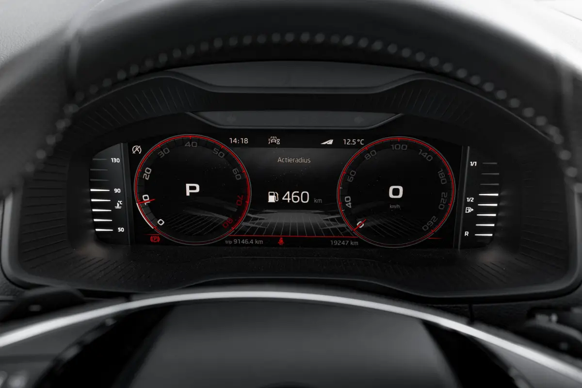 1.5 TSI 7-DSG 150pk Sportline | Navi by App | Keyless | 18" | Stuur & Stoelverwarming | Parkeerhulp Achter