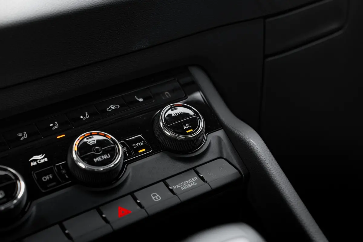 1.5 TSI 7-DSG 150pk Sportline | Navi by App | Keyless | 18" | Stuur & Stoelverwarming | Parkeerhulp Achter