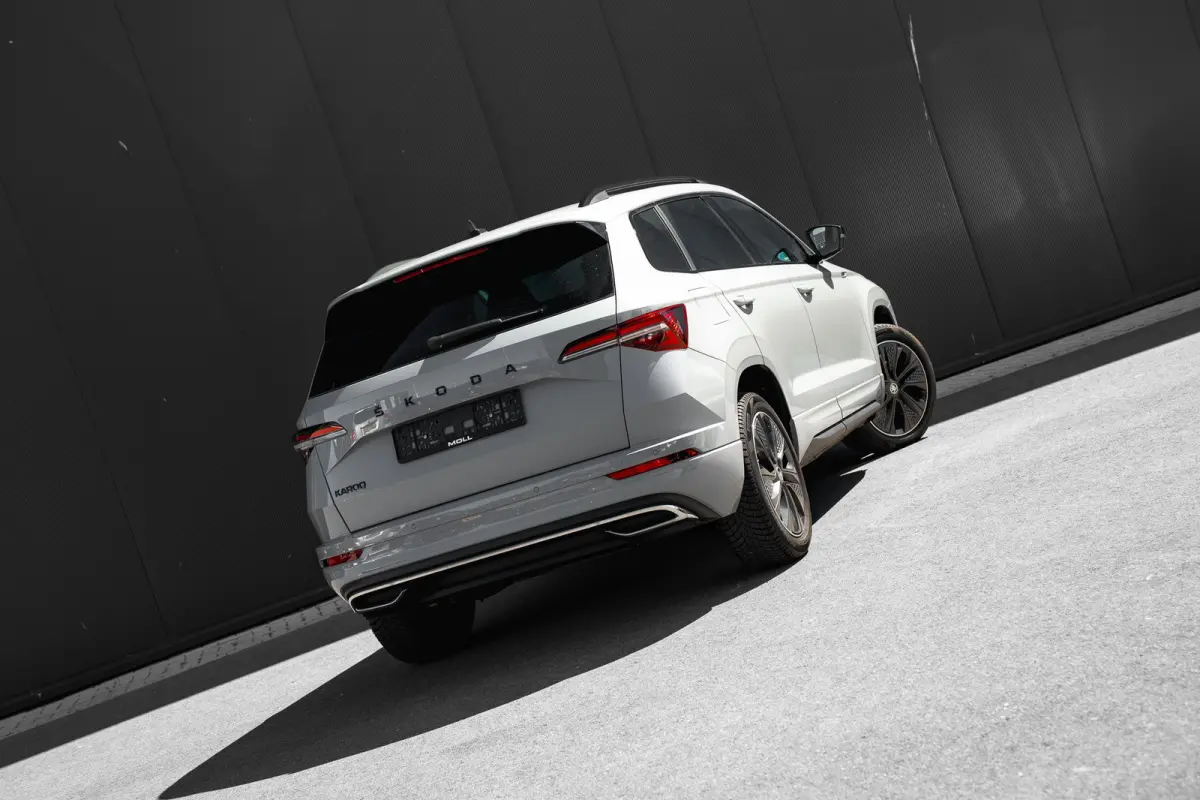 1.5 TSI 7-DSG 150pk Sportline | Navi by App | Keyless | 18" | Stuur & Stoelverwarming | Parkeerhulp Achter