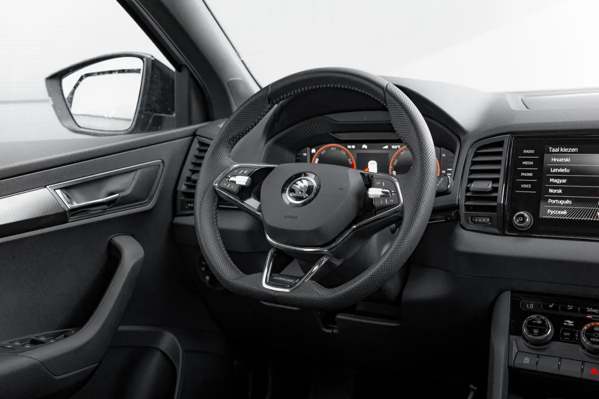 1.5 TSI 7-DSG 150pk Sportline | Navi by App | Keyless | 18" | Stuur & Stoelverwarming | Parkeerhulp Achter