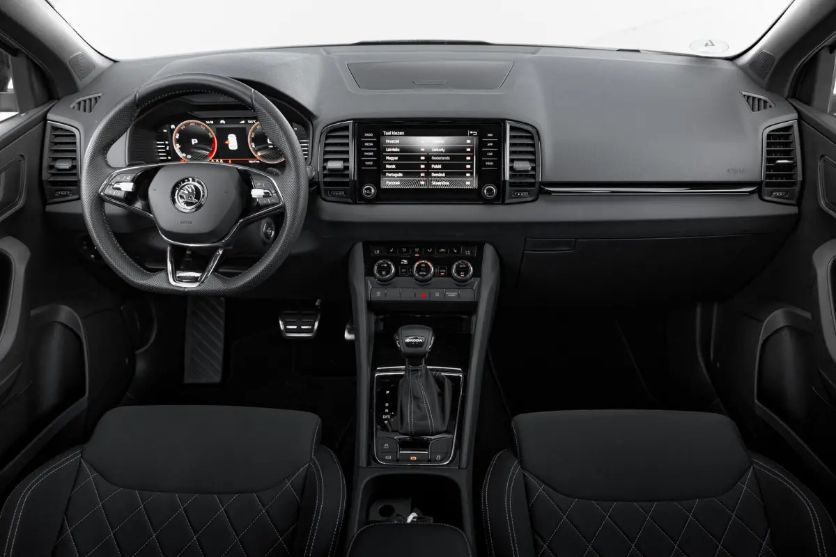 1.5 TSI 7-DSG 150pk Sportline | Navi by App | Keyless | 18" | Stuur & Stoelverwarming | Parkeerhulp Achter