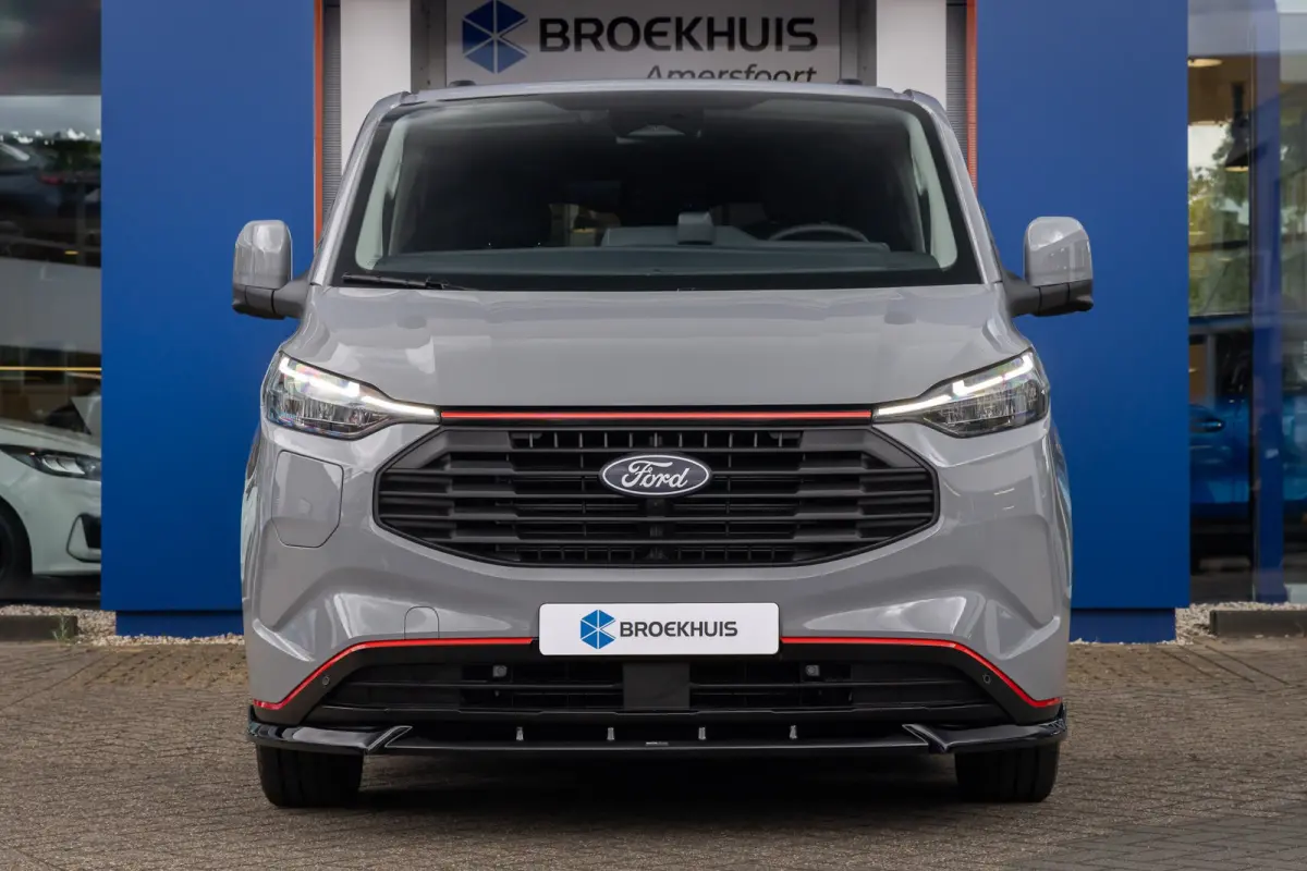 320 L2 Limited FWD Plug-in Hybrid | Dubbele Schijfdeuren | Full LED | Dodenhoek detectie | Adaptive Cruise Control met Stop&Go | Stoel- Stuurverwarming | Volledig Leer | 360 Camera | Apple/A