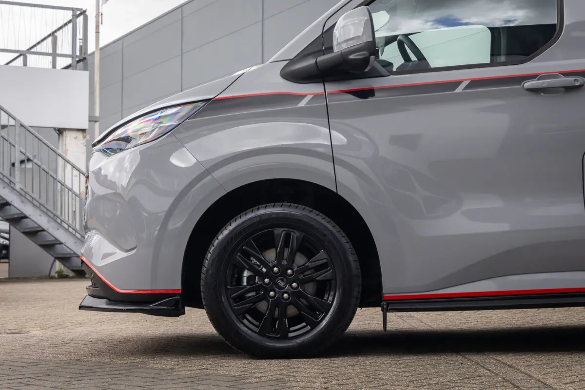 320 L2 Limited FWD Plug-in Hybrid | Dubbele Schijfdeuren | Full LED | Dodenhoek detectie | Adaptive Cruise Control met Stop&Go | Stoel- Stuurverwarming | Volledig Leer | 360 Camera | Apple/A