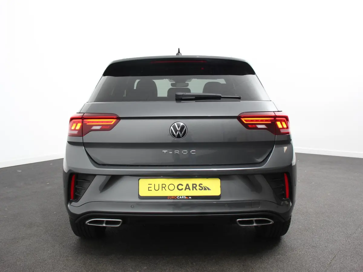 1.5 eTsi R-Line Edition Automaat Camera Navigatie Apple Carplay/Android Auto Climate control Lichtmetalen Velgen Extra Getint Glas Lichtmetalen Velgen Voorstoelen verwarmbaar