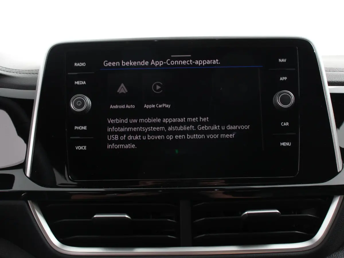 1.5 eTsi R-Line Edition Automaat Camera Navigatie Apple Carplay/Android Auto Climate control Lichtmetalen Velgen Extra Getint Glas Lichtmetalen Velgen Voorstoelen verwarmbaar