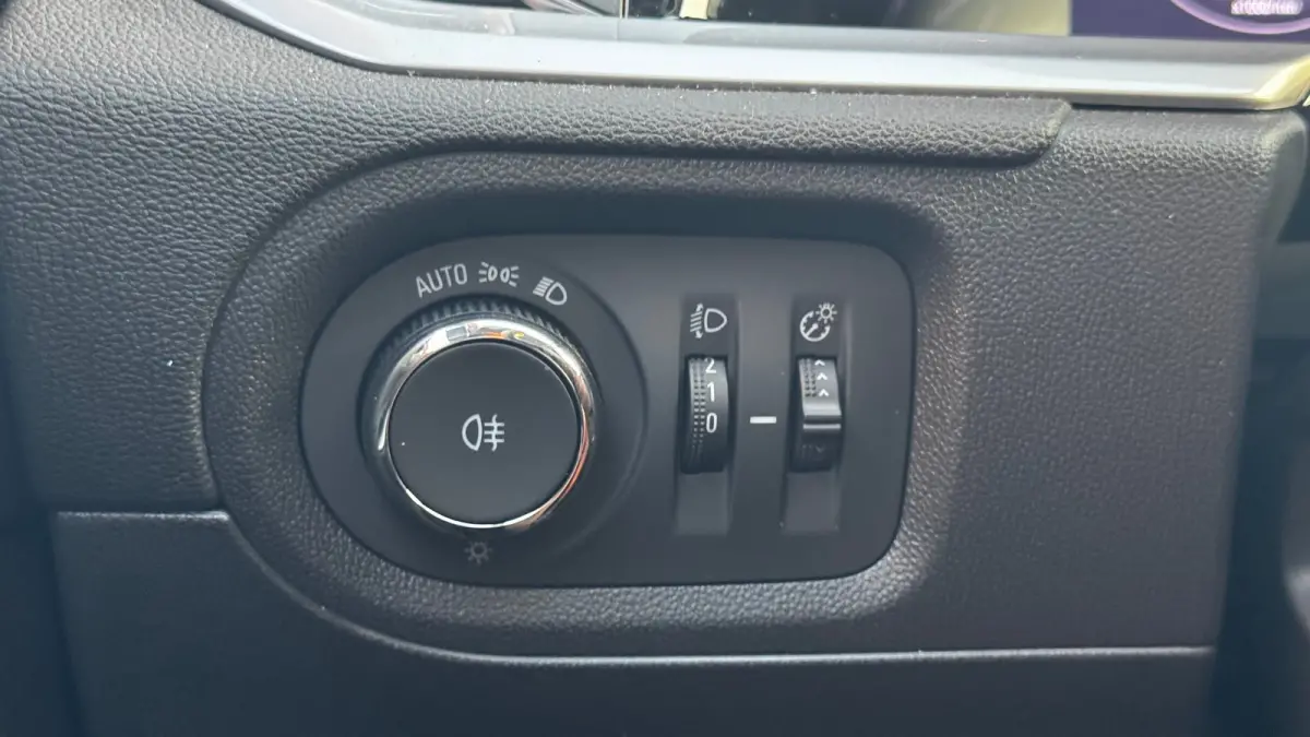 1.2 TURBO 130PK LEVEL 4 GS AUTOMAAT / NAVI / LEDER / CLIMA / LED / PDC / AGR / 18" LMV / CAMERA / WINTERPAKKET / BLUETOOTH / CRUISECONTROL / 1E EIGENAAR / NIEUWSTAAT !!