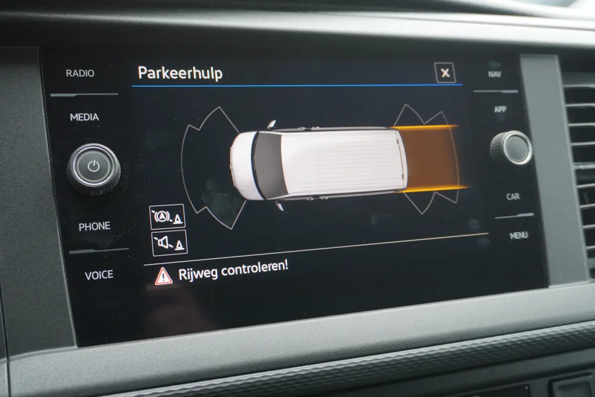 2.0 TDI 150PK Automaat EURO 6 - Airco - Navi - Cruise - € 17.900,- Excl.