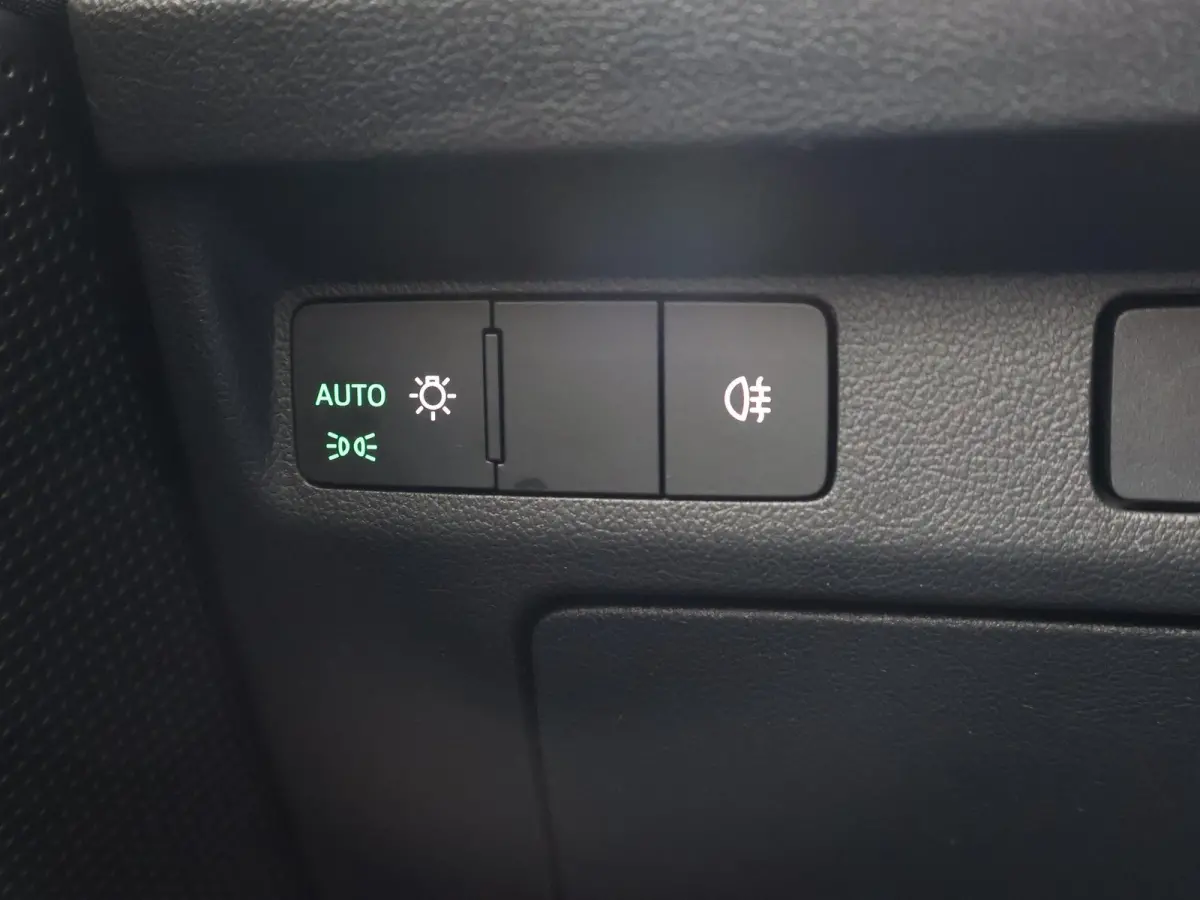 80 204 PK SOH 89,42% + WEGKL. TREKHAAK | SFEERVERL | STANDKACHEL | CAMERA | STUURWIELVER. | CARPLAY