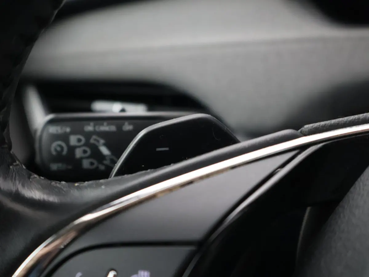 80 204 PK SOH 89,42% + WEGKL. TREKHAAK | SFEERVERL | STANDKACHEL | CAMERA | STUURWIELVER. | CARPLAY