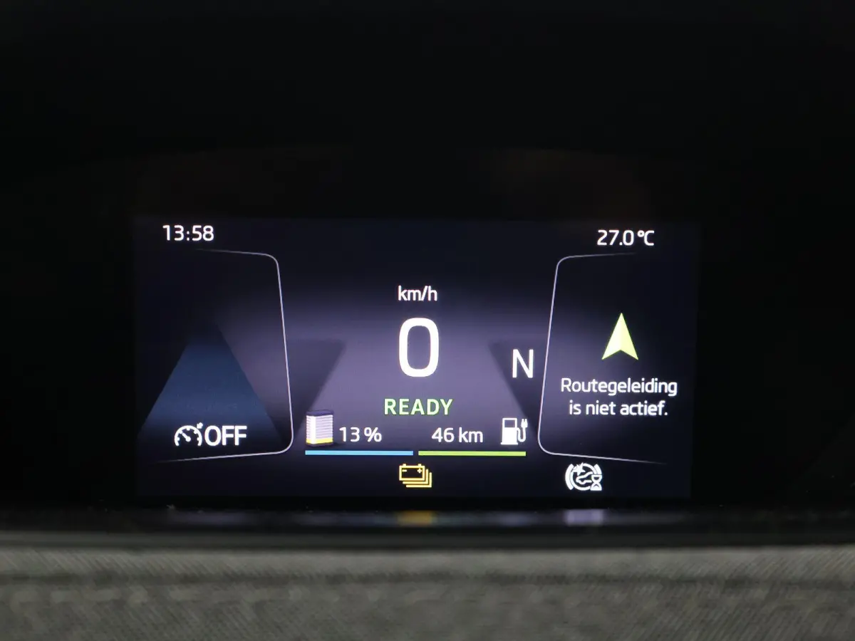 80 204 PK SOH 89,42% + WEGKL. TREKHAAK | SFEERVERL | STANDKACHEL | CAMERA | STUURWIELVER. | CARPLAY