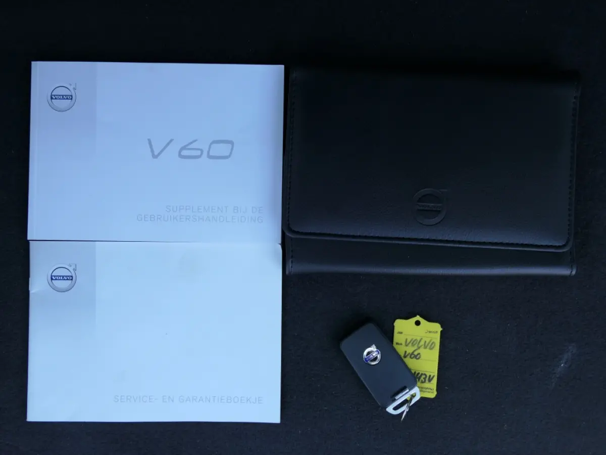 1.5 T3 R-design Xenon / Regensensor / Bluetooth / Navi