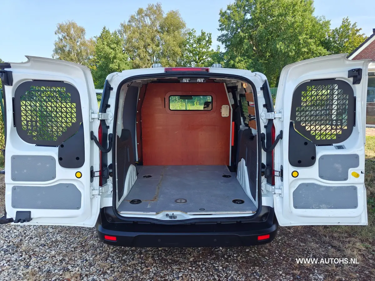 1.5 EcoBlue L1 Trend , Euro 6 , Apk juli 2027 , airco, 1e Eig , Ex overheid bus , in pracht staat.