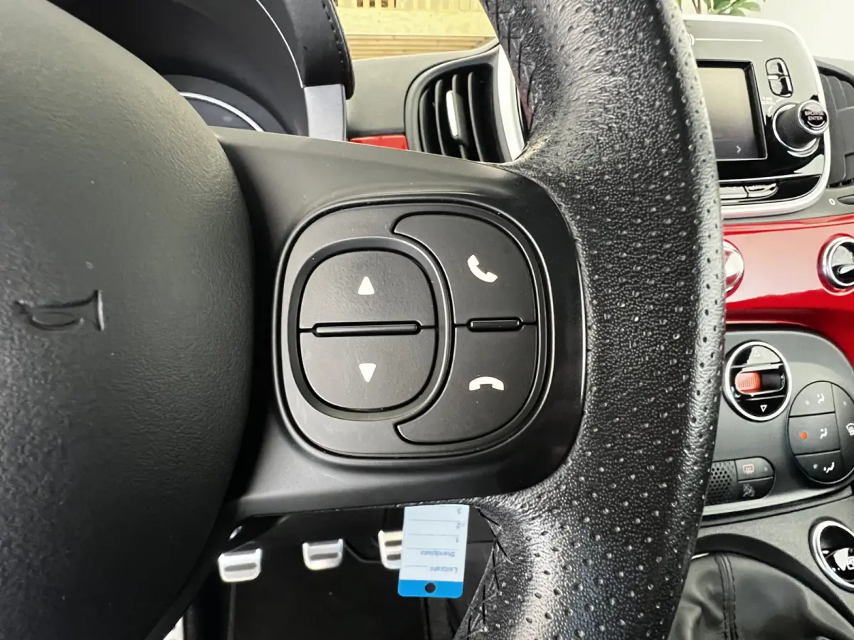 1.4 T-Jet Abarth 595 Turbo 145 PK | UNIEK 43000 KM | Corsa Pakket | Airco | 17"LM Velgen | Schaal Sport Stoelen | Navigatie | Park Sensors | Uniek!