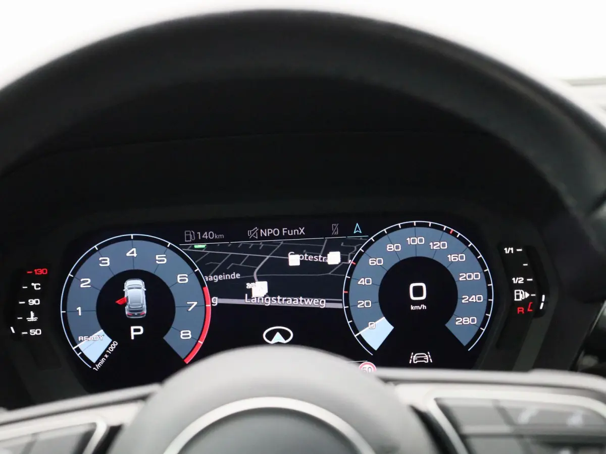 30 TFSI Business edition | Apple Carplay / Android Auto | Virtual Cockpit | Keyless | Privacy Glass | Lichtmetalen Velgen |
