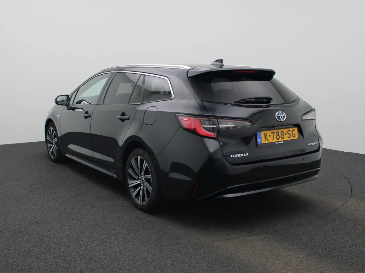 1.8 Hybrid Business Plus | Navigatie | Privacy Glass | Lichtmetalen Velgen | Virtual Cockpit | Keyless |