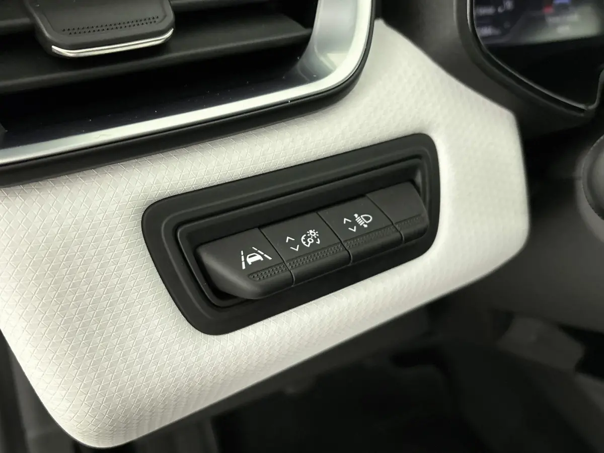 1.0 TCe 90 Techno Apple Carplay | Android Auto | Cruise Control | electronic Climate Control |  Navigatie | Parkeersensoren Achter | Achteruitrij camera