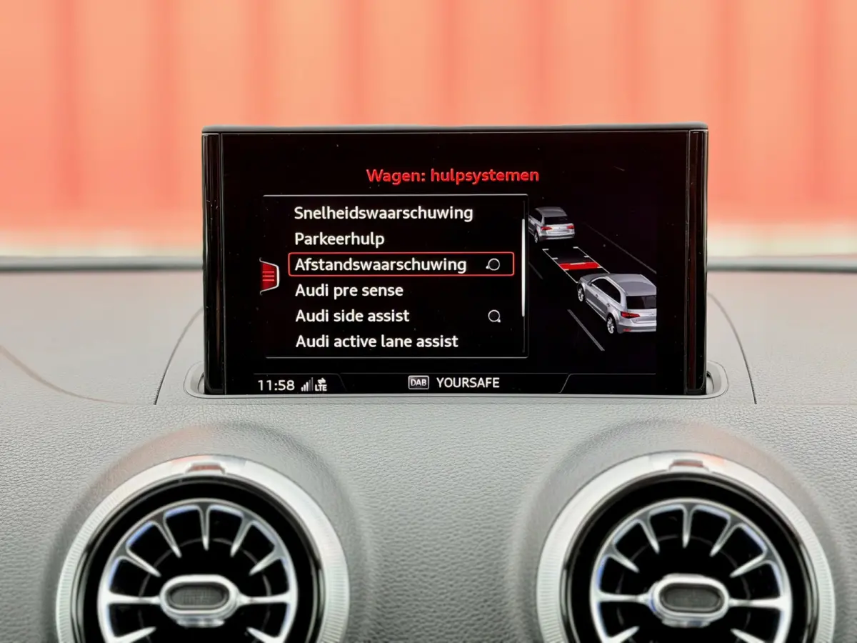 1.4 TFSI CoD S-Line Virtual Pano Carplay