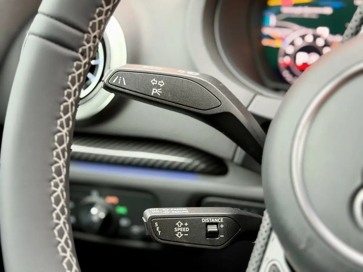 1.4 TFSI CoD S-Line Virtual Pano Carplay