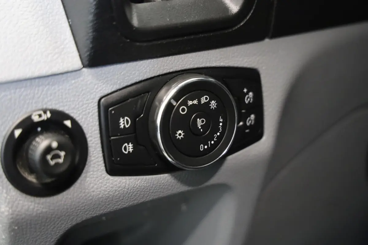 350 2.0 TDCI L4/H3 170PK GRIJS Limited RWD CAMERA PDC AIRCO CRUISE CONTROL TOPSTAAT LEASE V/A €142,- p.m. INRUIL MOG