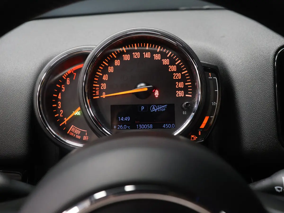 1.5 Cooper Business Sport Edition [APPLE CARPLAY, STOELVERWARMING, CRUISE CONTROL, PDC ACHTER, LED, AUTOMAAT, ANDROID, MULTIFUNCTIONEEL STUURWIEL, BLUETOOTH, NAVIGATIE, NIEUWSTAAT]