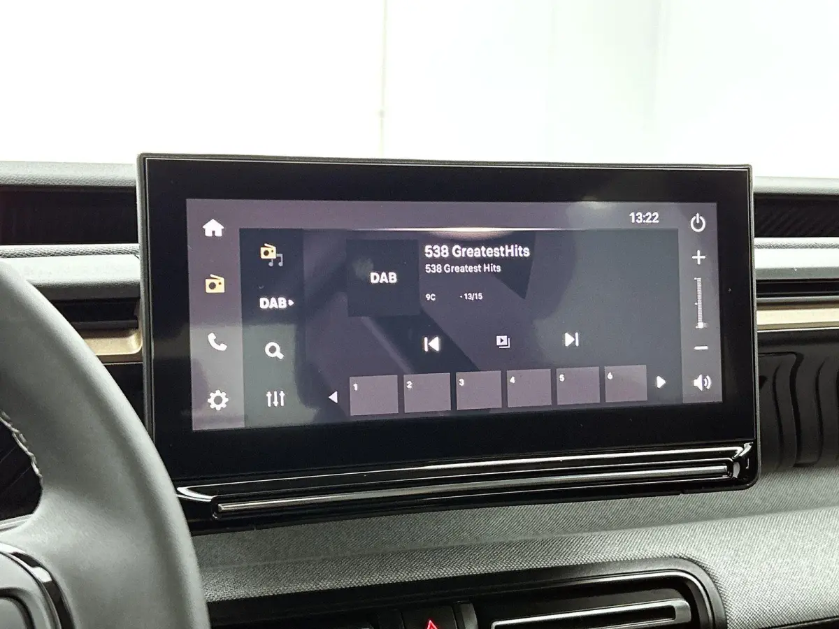 1.2 Hybrid 145pk Plus Automaat | Apple Carplay/Android Auto | Climate Control | Cruise Control | Achteruitrijcamera | Parkeersensoren |
