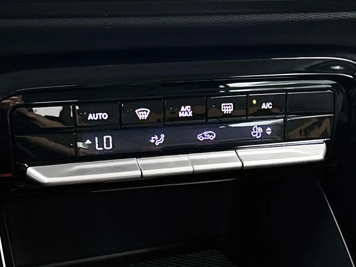 1.2 Hybrid 145pk Plus Automaat | Apple Carplay/Android Auto | Climate Control | Cruise Control | Achteruitrijcamera | Parkeersensoren |