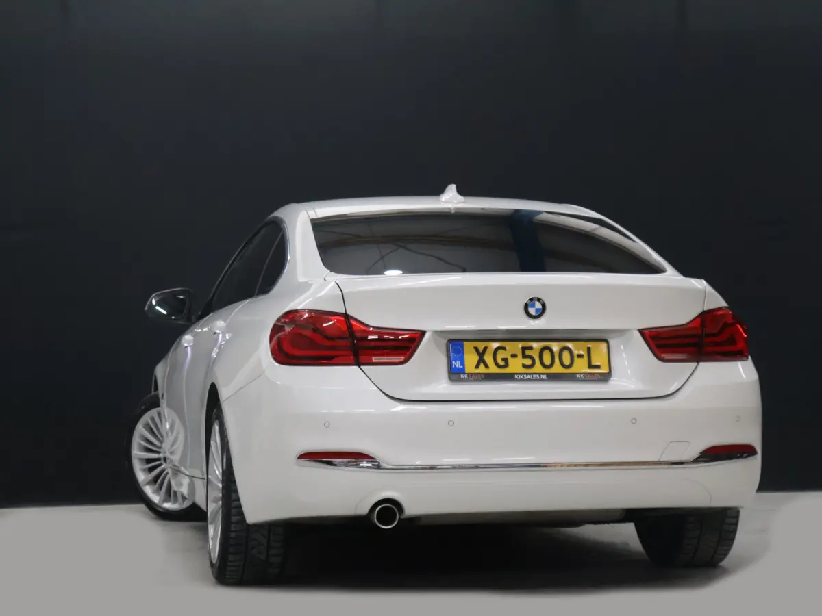 418i High Executive [GROOT NAVIGATIE, STOELVERWARMING, VOL LEDER, CRUISE CONTROL, LED, BLUETOOOTH, DIGITAL DASH, ELEKTRISCHE ACHTERKLEP, NIEUWSTAAT]