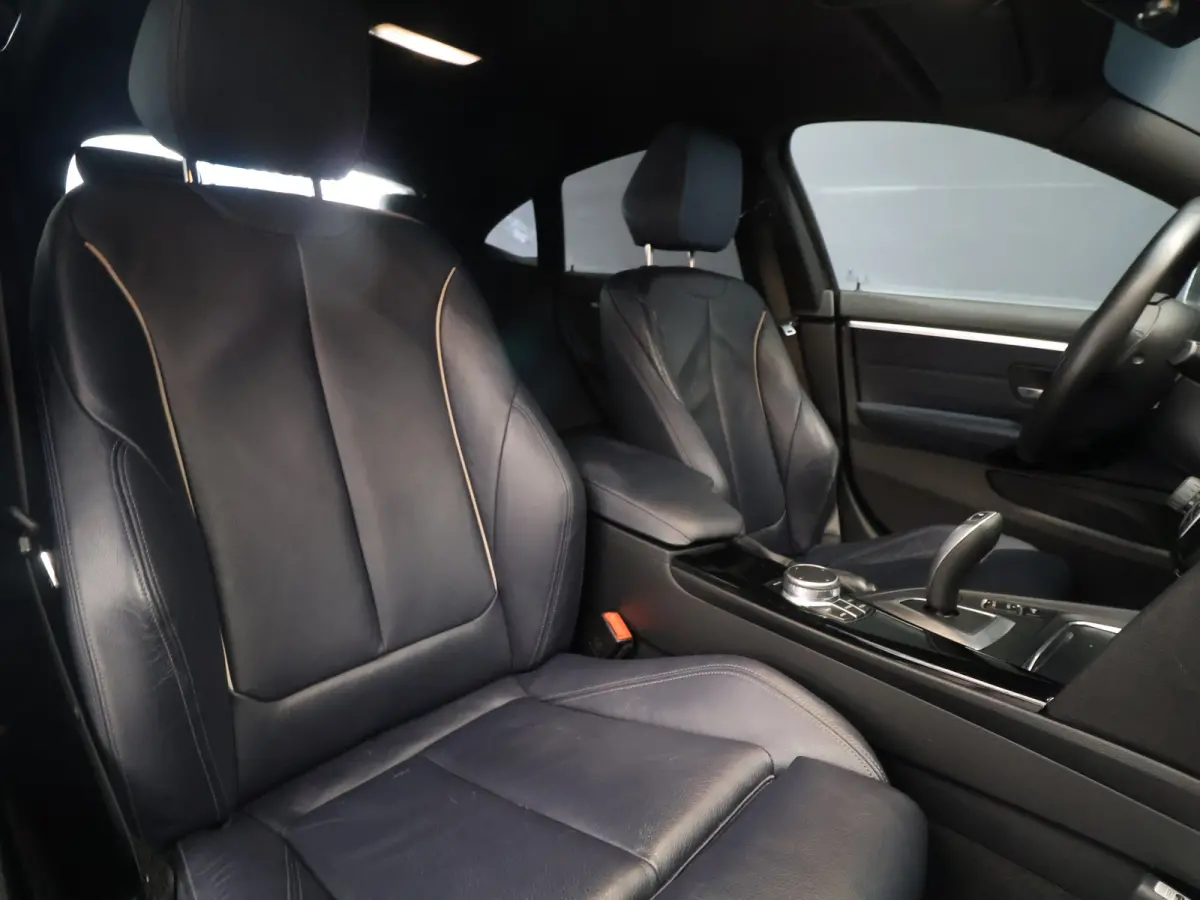 418i High Executive [GROOT NAVIGATIE, STOELVERWARMING, VOL LEDER, CRUISE CONTROL, LED, BLUETOOOTH, DIGITAL DASH, ELEKTRISCHE ACHTERKLEP, NIEUWSTAAT]