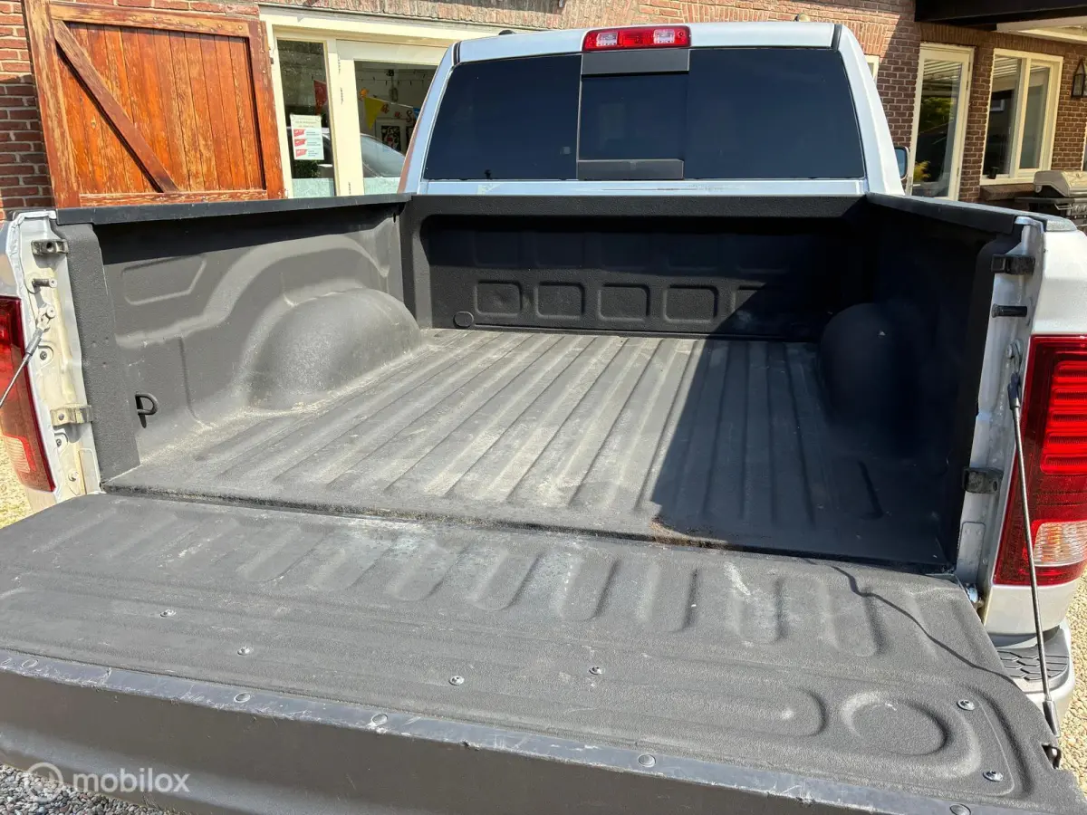 1500 4X4 5.7 V8 4x4 Crew Cab 5'7 Benzine