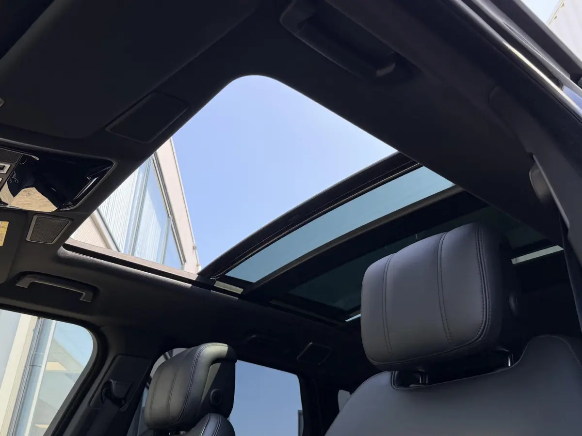 P400e HSE | NL-auto 1e eig. / volledige historie / Pano-Dak / Black Pack
