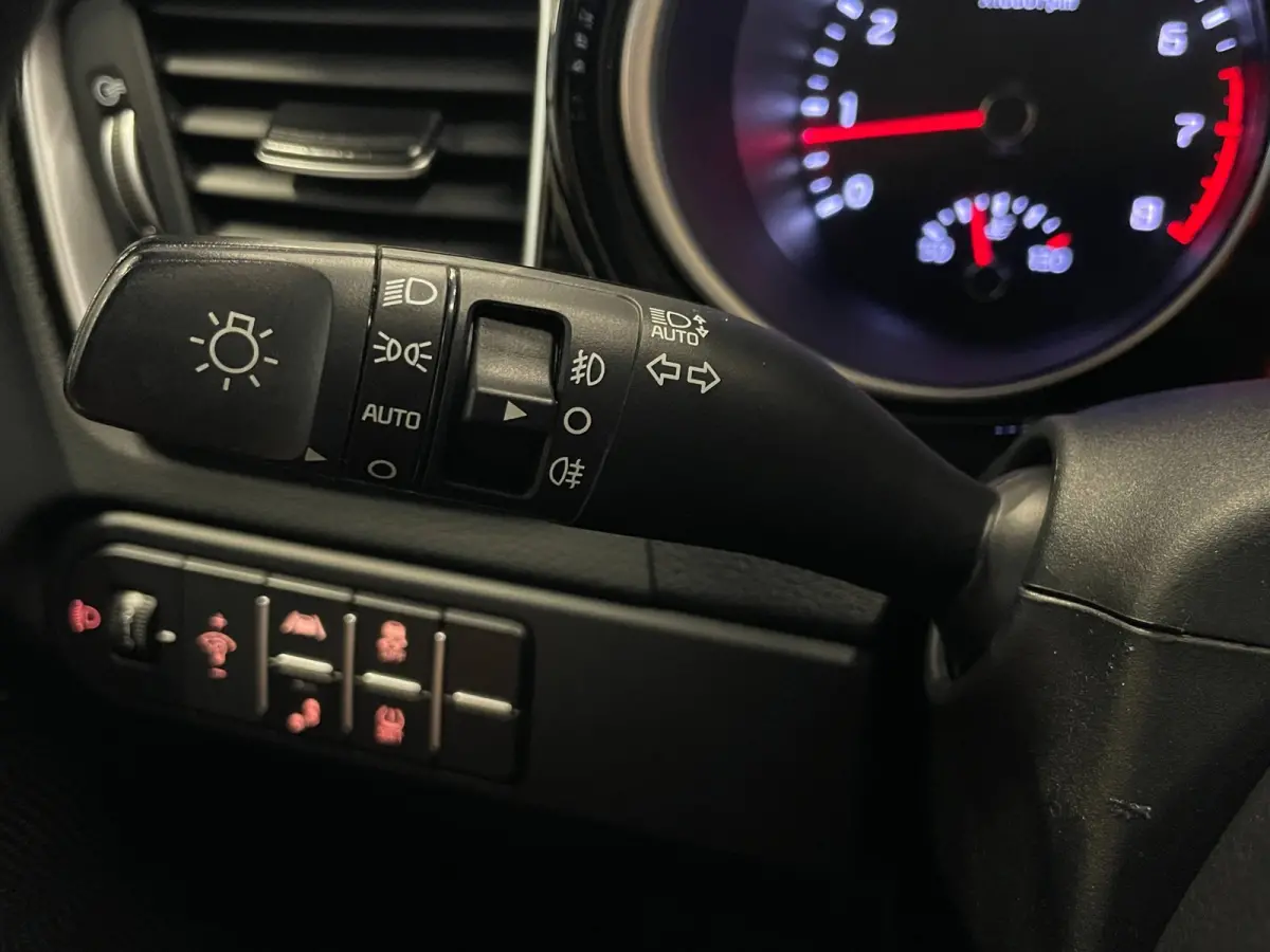 1.5 T-GDi GT-Line|160PK|TREKHAAK|ACC|DIGITAL|KEYLESS|JBL|CARPLAY|ANDROID|STOEL+STUURVERW|CAMERA|CRUISE+CLIMA|