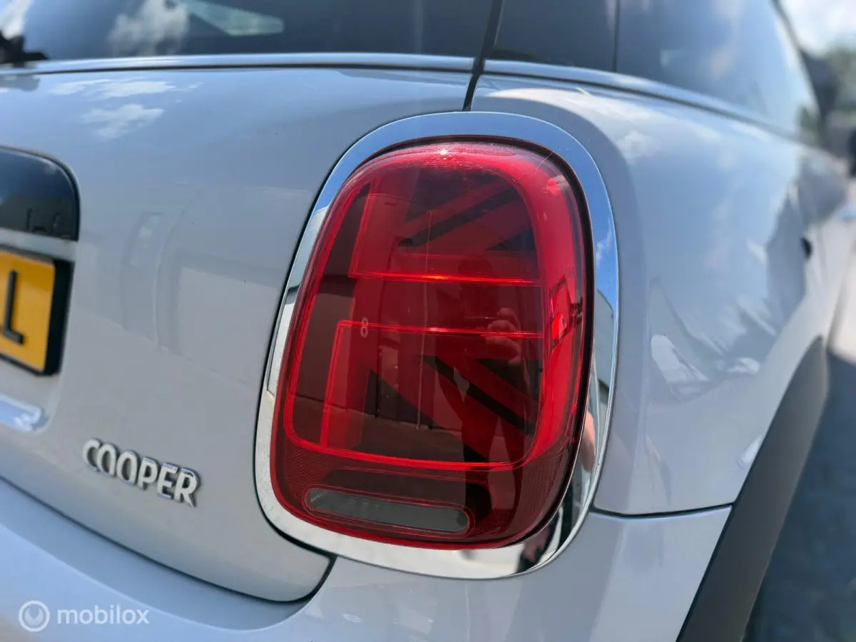 1.5 Cooper Business Edition | NAP | Nederlandse Auto | Navigatie | Cruise Control | 136 PK | 2021