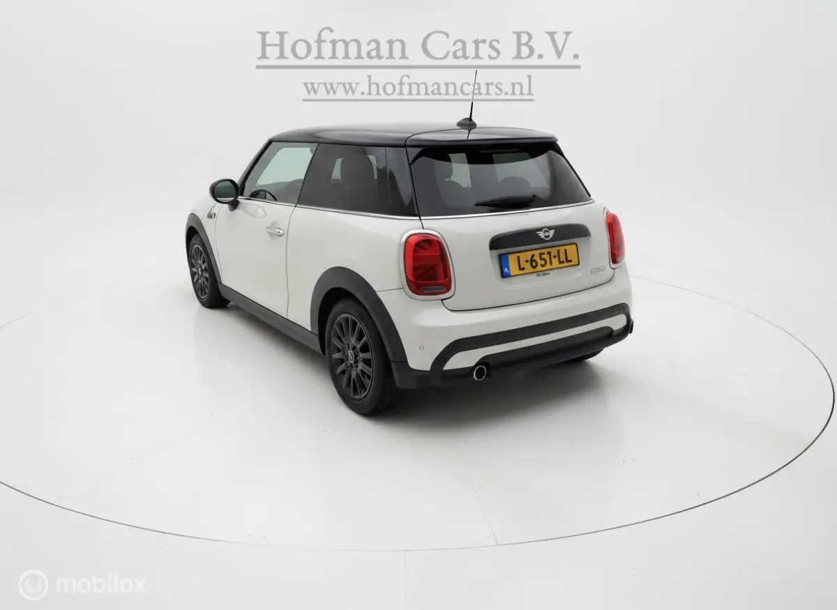 1.5 Cooper Business Edition | NAP | Nederlandse Auto | Navigatie | Cruise Control | 136 PK | 2021