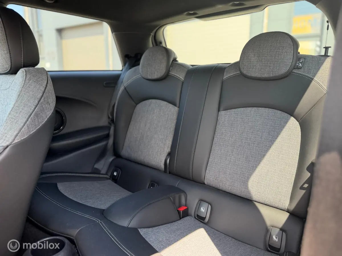 1.5 Cooper Business Edition | NAP | Nederlandse Auto | Navigatie | Cruise Control | 136 PK | 2021